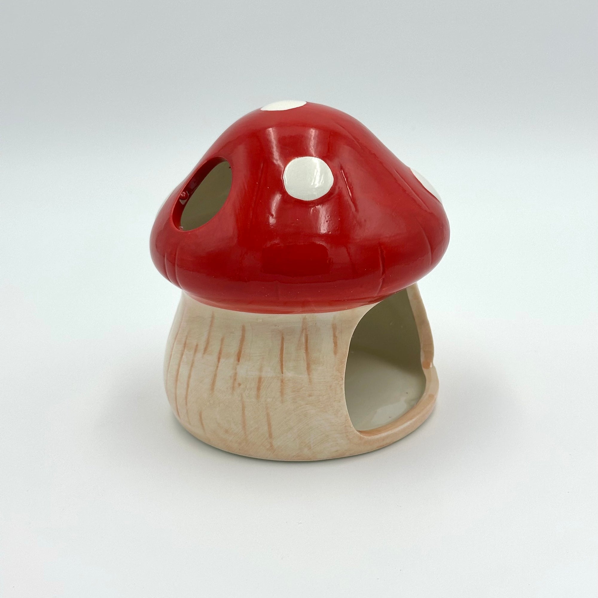 Mushroom hideout
