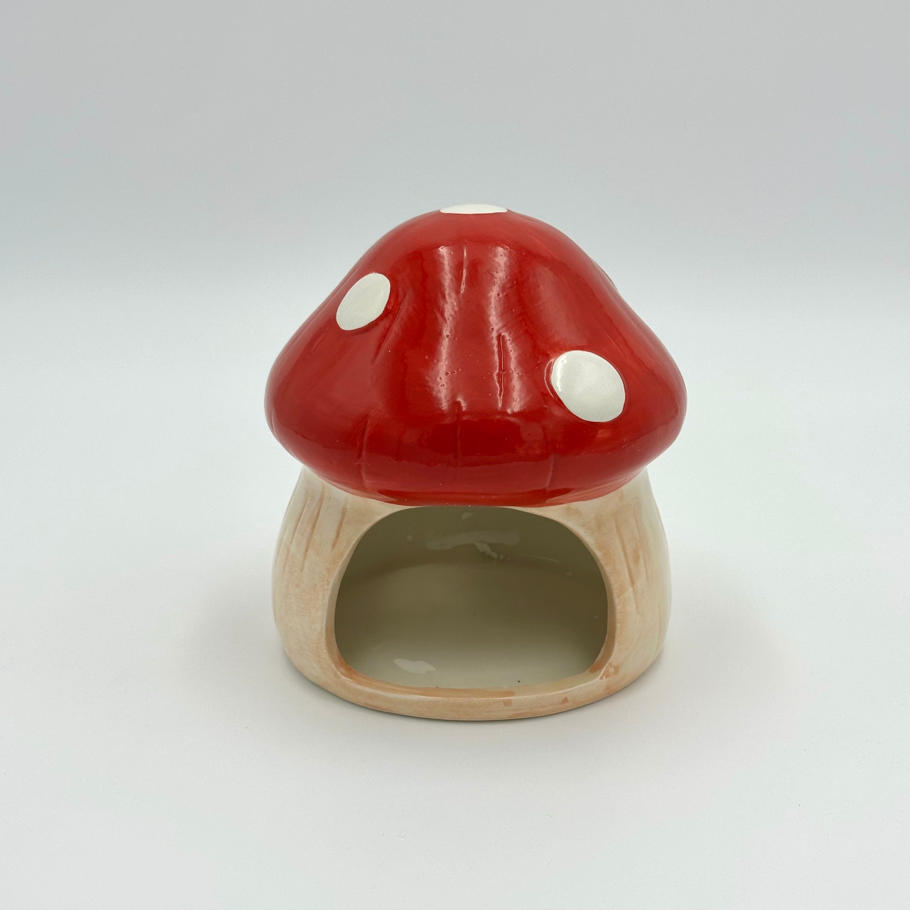 Mushroom hideout